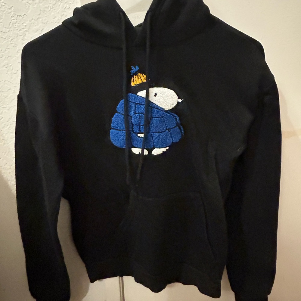 Aeropostale Peanuts Black Hoodie with Blue and White Snoopy Design